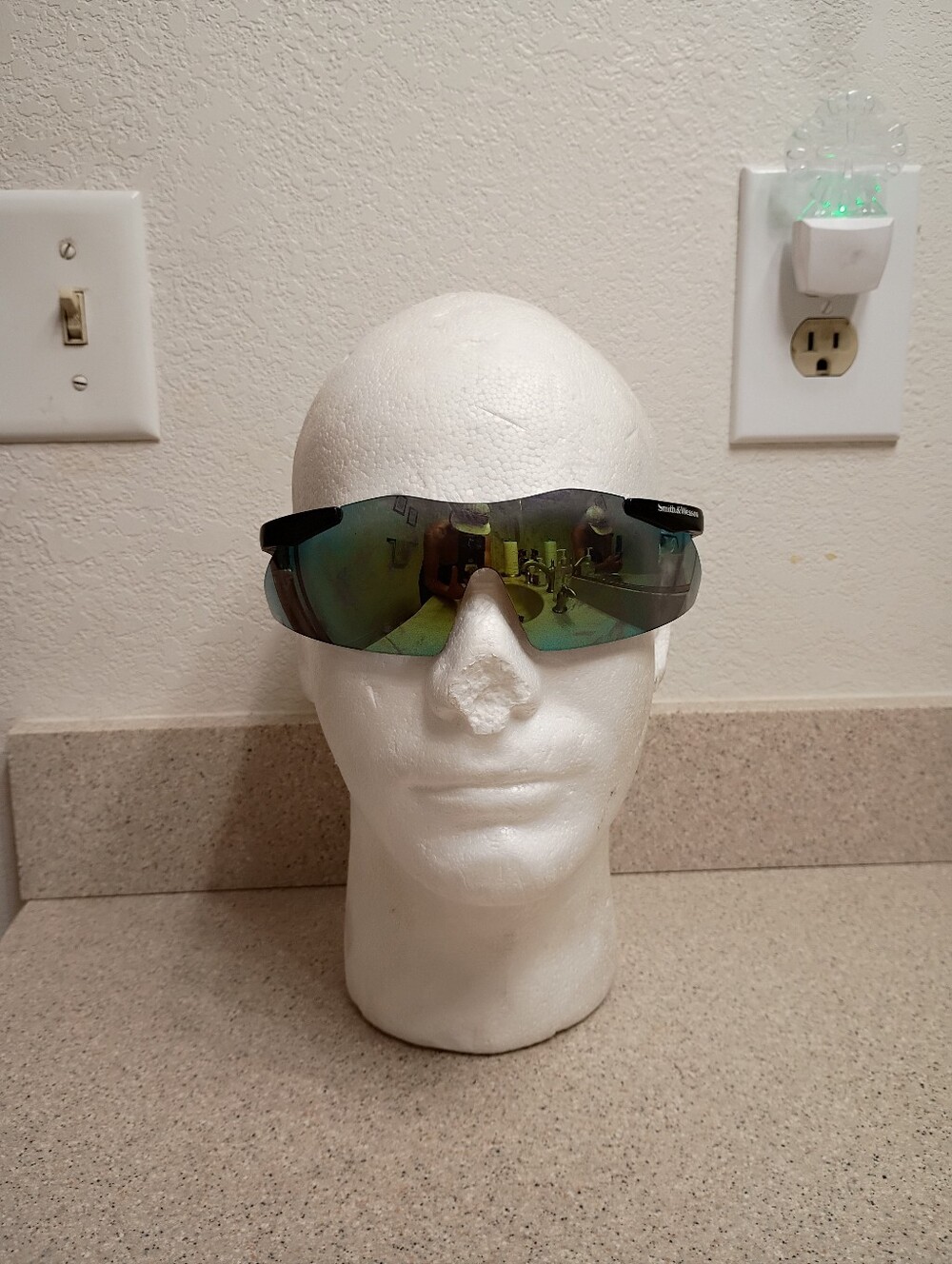 Smith & Wesson Smoke Gray / Black Work Eyewear Safety Sun Glasses Used